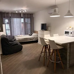 https://studio-centre-ville-castellane.fr-provencehotel.com