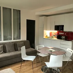 Tour Eiffel Rent Paryż