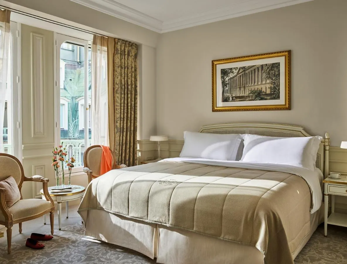 Отель Le Meurice - Dorchester Collection Париж